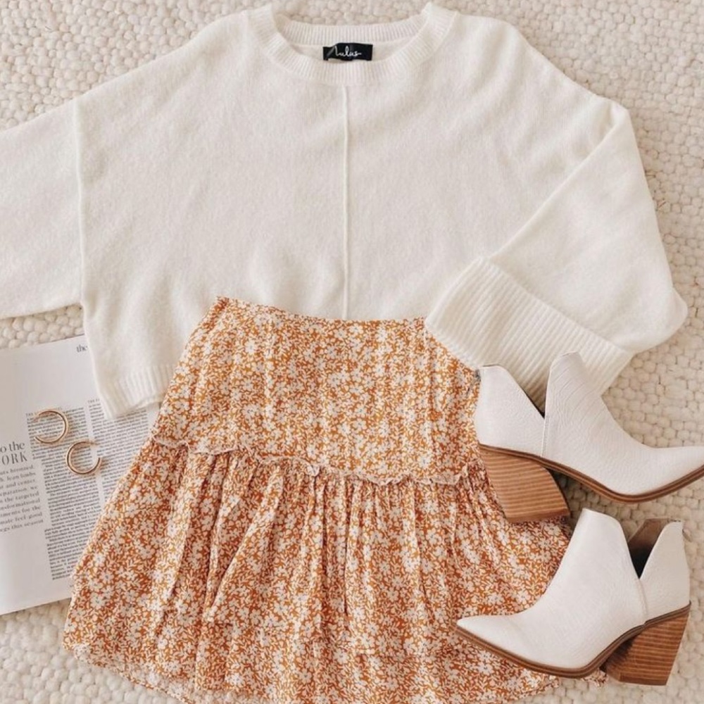 Outfit Mystery Box !! 💛